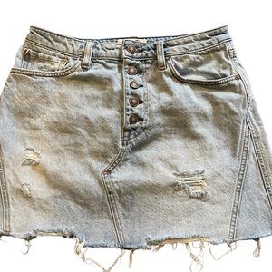 Free people We the Free denim skirt size 29!